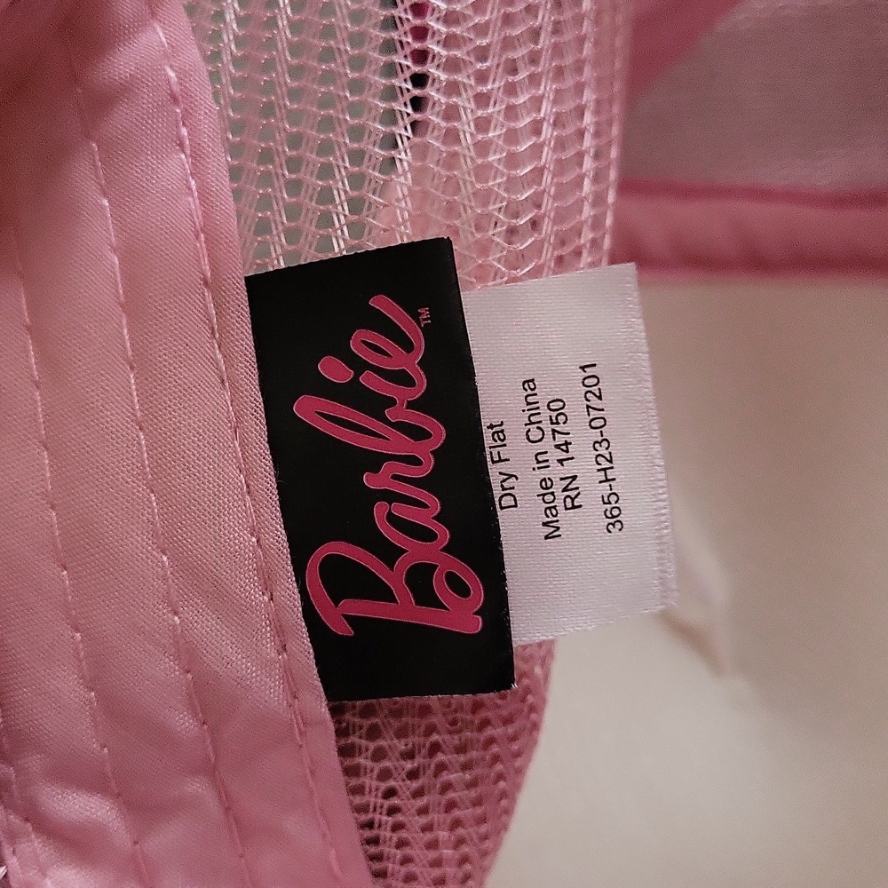 Barbie Hat 🩷 - Picture 7 of 8